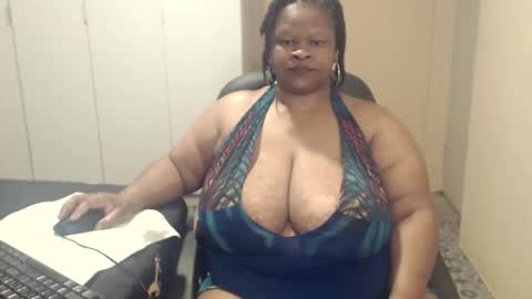 Snapshot of sweetnoziexxx chatting on October 6, 4:32 am sweetnoziexxx online show from October 6, 4:32 am