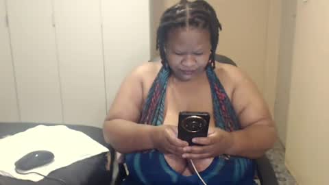 Snapshot of sweetnoziexxx chatting on October 20, 6:36 am sweetnoziexxx online show from October 20, 6:36 am