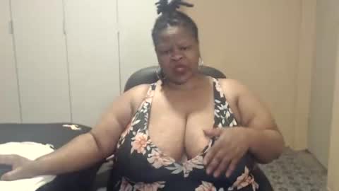 Snapshot of sweetnoziexxx chatting on November 3, 5:31 am sweetnoziexxx online show from November 3, 5:31 am