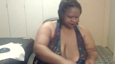 Snapshot of sweetnoziexxx chatting on November 10, 5:17 am sweetnoziexxx online show from November 10, 5:17 am