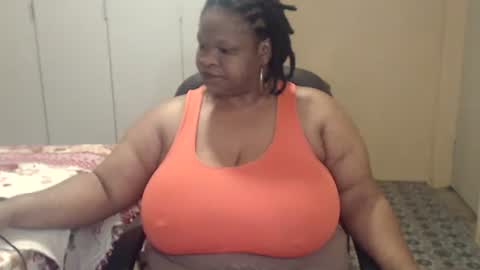 Snapshot of sweetnoziexxx chatting on November 22, 4:44 am sweetnoziexxx online show from November 22, 4:44 am