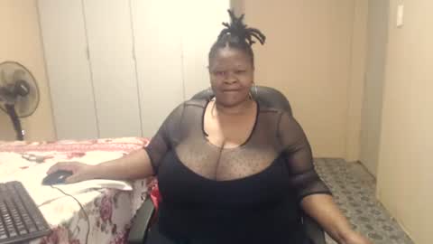 Snapshot of sweetnoziexxx chatting on November 28, 6:49 am sweetnoziexxx online show from November 28, 6:49 am
