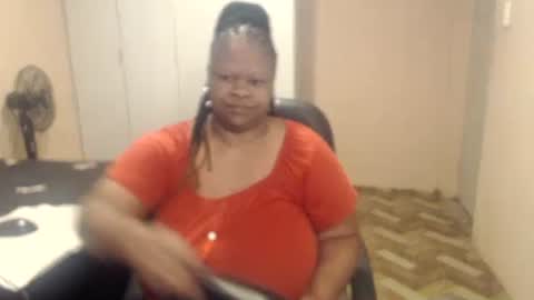 Snapshot of sweetnoziexxx chatting on June 8, 5:30 am sweetnoziexxx online show from June 8, 5:30 am