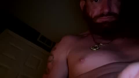 Snapshot of sweetnsexy95 chatting on February 6, 9:32 am WeAim2PZzz online show from February 6, 9:32 am