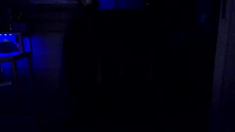 Snapshot of sweetnsexy95 chatting on February 21, 11:01 am WeAim2PZzz online show from February 21, 11:01 am