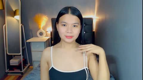 Snapshot of sweetnwildts chatting on March 4, 2:39 am Ghena online show from March 4, 2:39 am