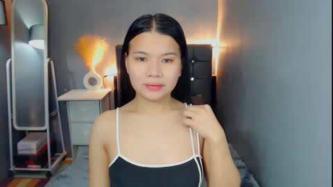 Snapshot of sweetnwildts chatting on March 22, 11:30 pm Ghena online show from March 22, 11:30 pm