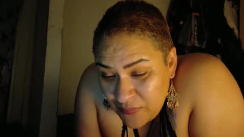 Snapshot of sweetp3ach29 chatting on February 2, 9:30 am sweetp3ach29 online show from February 2, 9:30 am