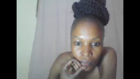 Snapshot of sweetpetite254 chatting on January 26, 2:03 am ESTHER online show from January 26, 2:03 am