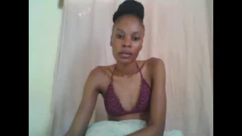 Snapshot of sweetpetite254 chatting on January 31, 12:40 pm ESTHER online show from January 31, 12:40 pm