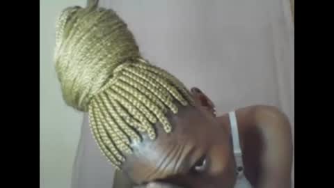 Snapshot of sweetpetite254 chatting on February 5, 2:40 am ESTHER online show from February 5, 2:40 am