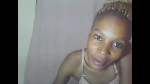 Snapshot of sweetpetite254 chatting on February 10, 6:24 pm ESTHER online show from February 10, 6:24 pm