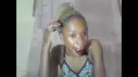 Snapshot of sweetpetite254 chatting on February 16, 6:21 pm ESTHER online show from February 16, 6:21 pm