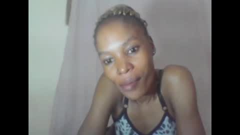 Snapshot of sweetpetite254 chatting on February 17, 12:54 am ESTHER online show from February 17, 12:54 am