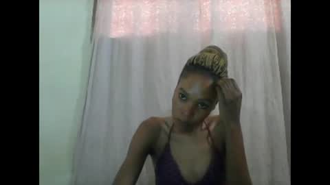 Snapshot of sweetpetite254 chatting on March 3, 12:37 pm ESTHER online show from March 3, 12:37 pm