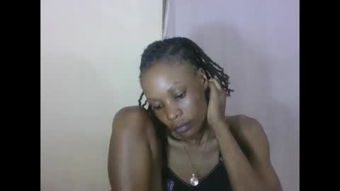 Snapshot of sweetpetite254 chatting on October 7, 1:47 am ESTHER online show from October 7, 1:47 am
