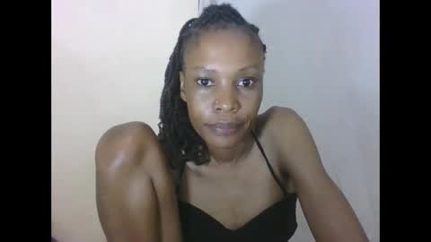 Snapshot of sweetpetite254 chatting on October 14, 1:28 am ESTHER online show from October 14, 1:28 am