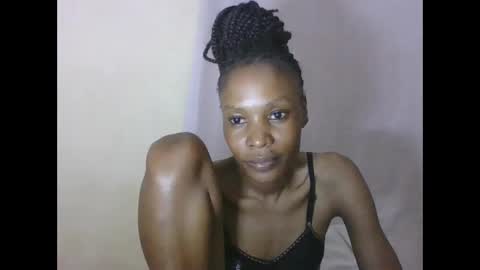 Snapshot of sweetpetite254 chatting on October 17, 7:38 pm ESTHER online show from October 17, 7:38 pm