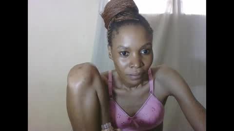 ESTHER online show from April 23, 12:40 pm