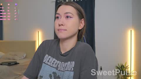 Rose online show from March 8, 8:23 pm