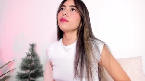 Snapshot of sweetpussyhot_ chatting on December 20, 9:43 am Hello Welcome Im here from WEDNESDAY to SUNDAY 430am to  830am and 3  to 7  timeMONDAY and TUESDAY i rest online show from December 20, 9:43 am