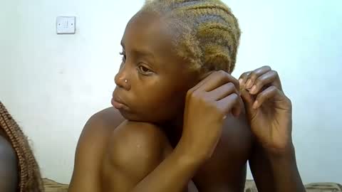 Lilly online show from February 14, 12:46 pm