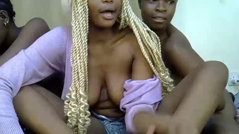 Lilly online show from March 6, 7:21 pm