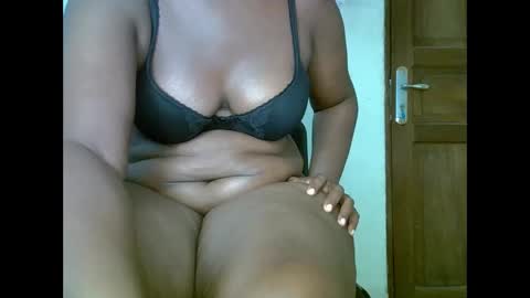 sweetrenne online show from January 27, 8:40 am