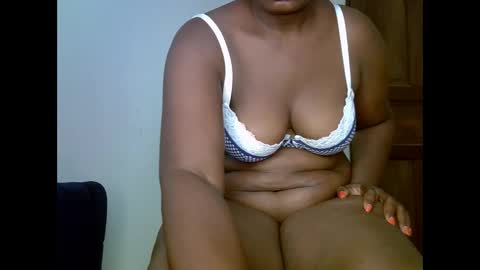 sweetrenne online show from September 15, 10:04 am