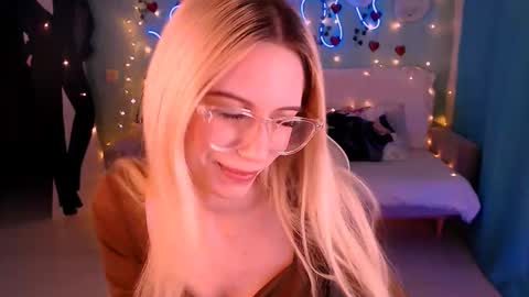 sweetrichal online show from February 17, 1:15 am