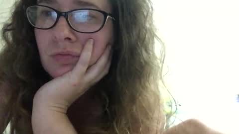 Snapshot of sweetrosiered chatting on October 28, 6:21 pm sweetrosiered online show from October 28, 6:21 pm