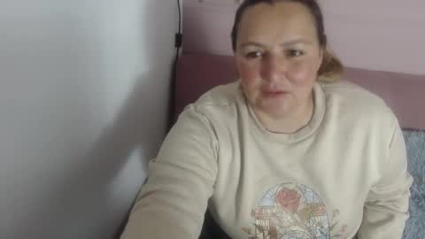 Snapshot of sweetrouse__ chatting on September 26, 2:10 pm Call me Rouse online show from September 26, 2:10 pm
