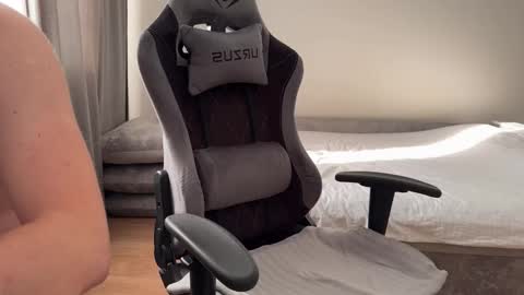 sweets_909 online show from March 24, 4:50 am