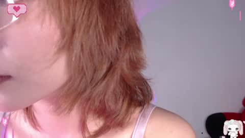 Snapshot of sweetsakuradoll chatting on June 12, 9:25 pm . . . . . . . . online show from June 12, 9:25 pm