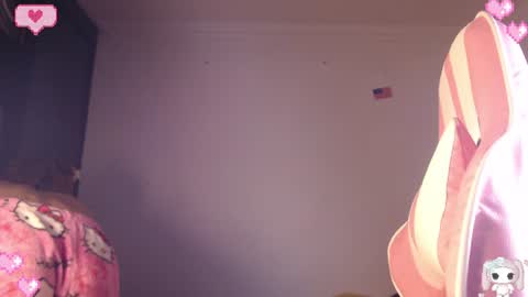 Snapshot of sweetsakuradoll chatting on July 8, 6:51 am . . . . . . . . online show from July 8, 6:51 am