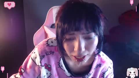 Snapshot of sweetsakuradoll chatting on July 23, 8:01 am . . . . . . . . online show from July 23, 8:01 am