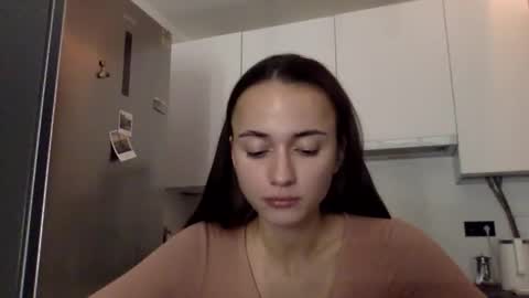 sweetsatalana online show from September 26, 1:42 am