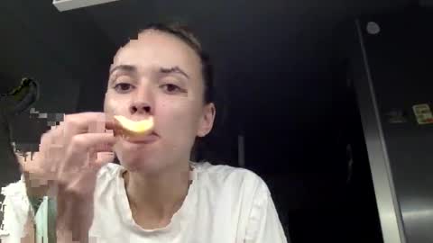 Snapshot of sweetsatalana chatting on May 26, 11:23 pm sweetsatalana online show from May 26, 11:23 pm
