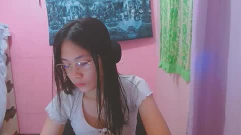 Snapshot of sweetsexygirl20 chatting on May 30, 3:58 am Mia online show from May 30, 3:58 am