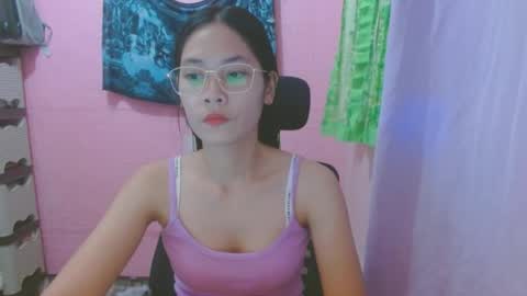 Mia online show from July 12, 5:53 am