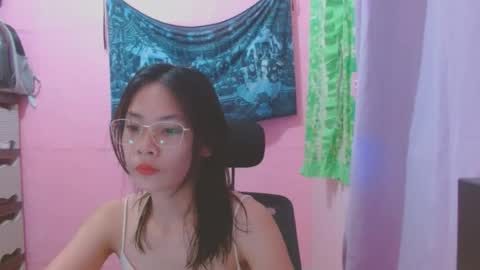 Mia online show from July 19, 4:49 am