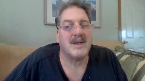 Snapshot of sweetsforu326 chatting on January 4, 3:17 pm sweetbrowneyes623 online show from January 4, 3:17 pm