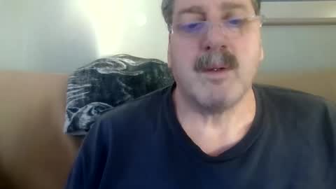 Snapshot of sweetsforu326 chatting on January 7, 8:42 pm sweetbrowneyes623 online show from January 7, 8:42 pm