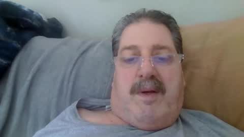 Snapshot of sweetsforu326 chatting on February 23, 4:02 pm sweetbrowneyes623 online show from February 23, 4:02 pm