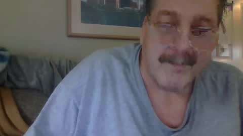 Snapshot of sweetsforu326 chatting on March 6, 2:29 pm sweetbrowneyes623 online show from March 6, 2:29 pm