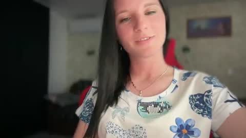 Snapshot of sweetshy99 chatting on July 21, 6:10 pm Sweet Shy online show from July 21, 6:10 pm