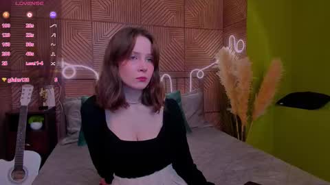 Alice online show from October 3, 1:41 pm