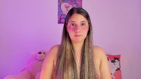 Snapshot of sweetsofi_12 chatting on June 25, 9:19 pm Sofia sweet online show from June 25, 9:19 pm