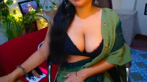 Snapshot of sweetsour18 chatting on September 21, 11:39 pm SweetSour online show from September 21, 11:39 pm