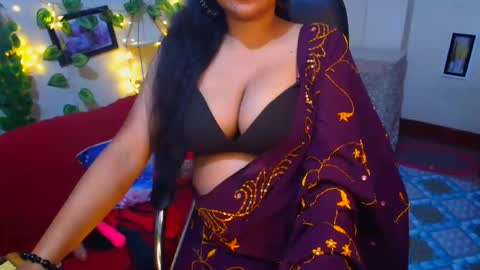 SweetSour online show from December 16, 12:15 am